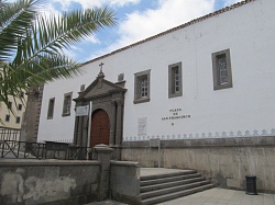 Церковь Св. Франциска Ассизского (Iglesia de San Francisco de Asis)